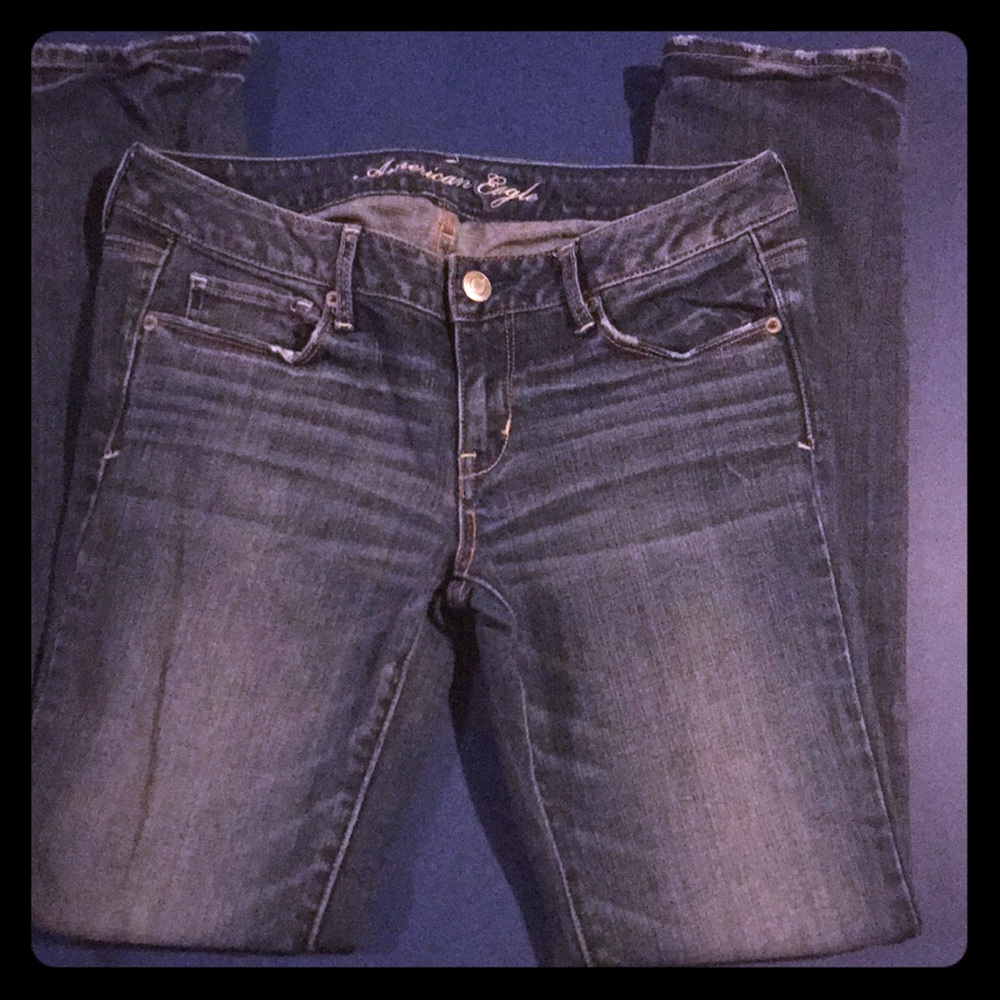 AMERICAN EAGLE JEANS